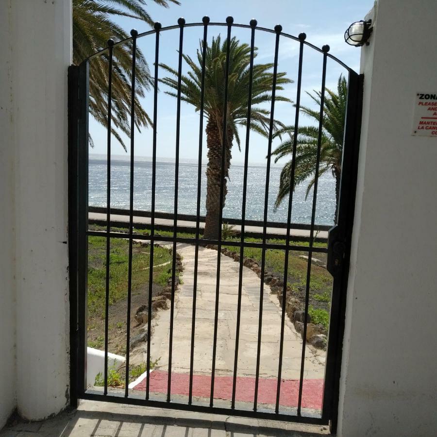 Luxury Villa Sea Front Коста Тегисе Екстериор снимка
